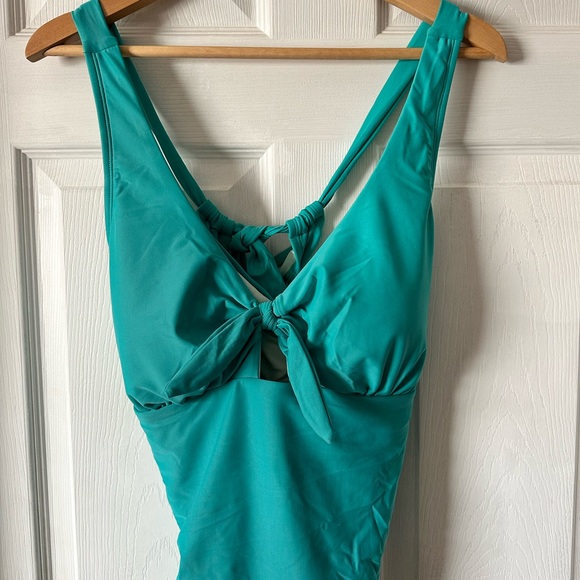 Women’s one-piece bathing suit. Turquoise CUPSHE. NWT 2x. Padded. Tie-back. - Picture 3 of 13